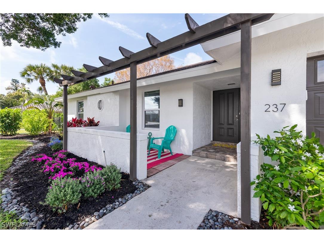 237 Burning Tree Drive Naples FL 34105 224028357 image3