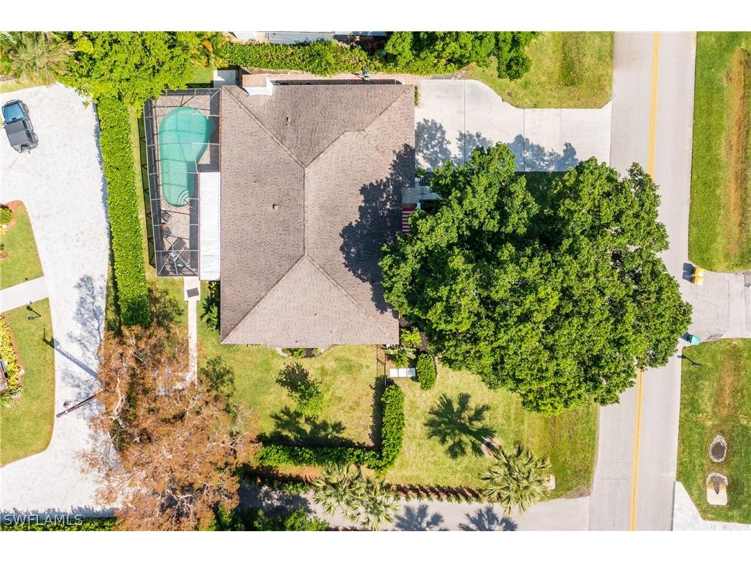 237 Burning Tree Drive Naples FL 34105 224028357 image31