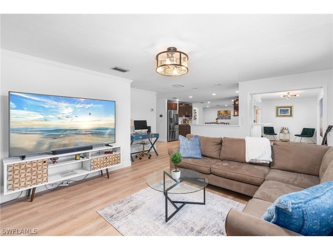 237 Burning Tree Drive Naples FL 34105 224028357 image6