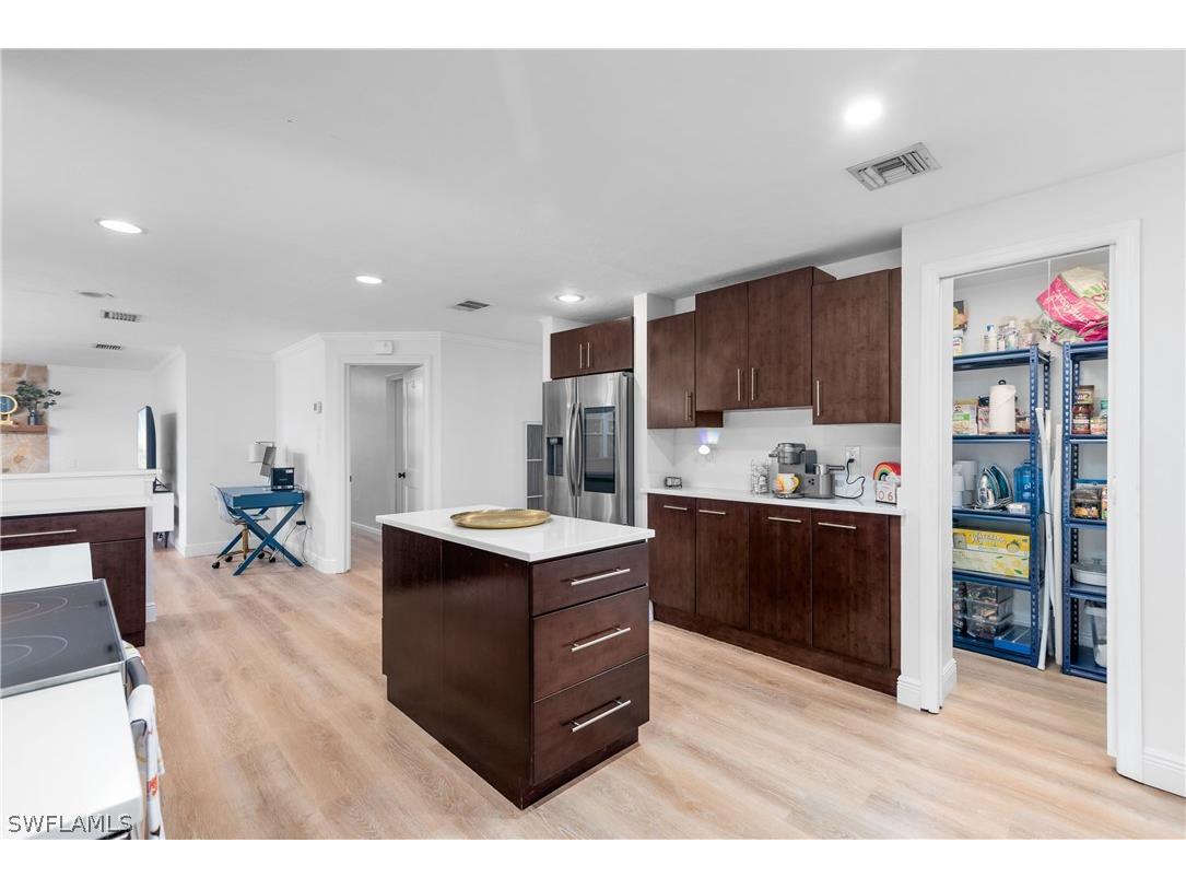 237 Burning Tree Drive Naples FL 34105 224028357 image9