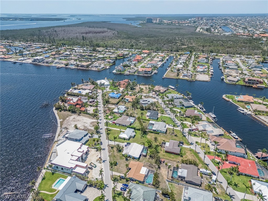 238 Bayshore Drive Cape Coral FL 33904 223030026 image2