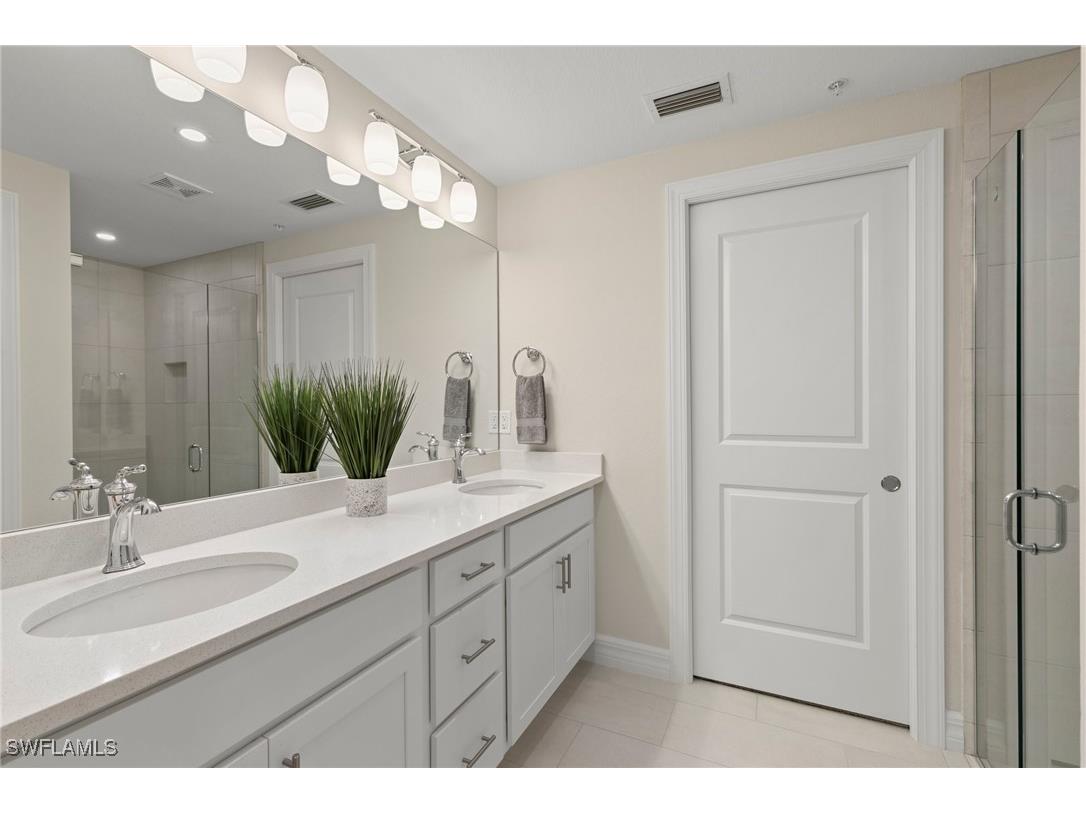 238 Indies Drive E #101 Naples FL 34114 225029379 image17