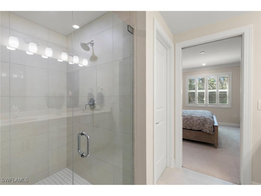238 Indies Drive E #101 Naples FL 34114 225029379 image18