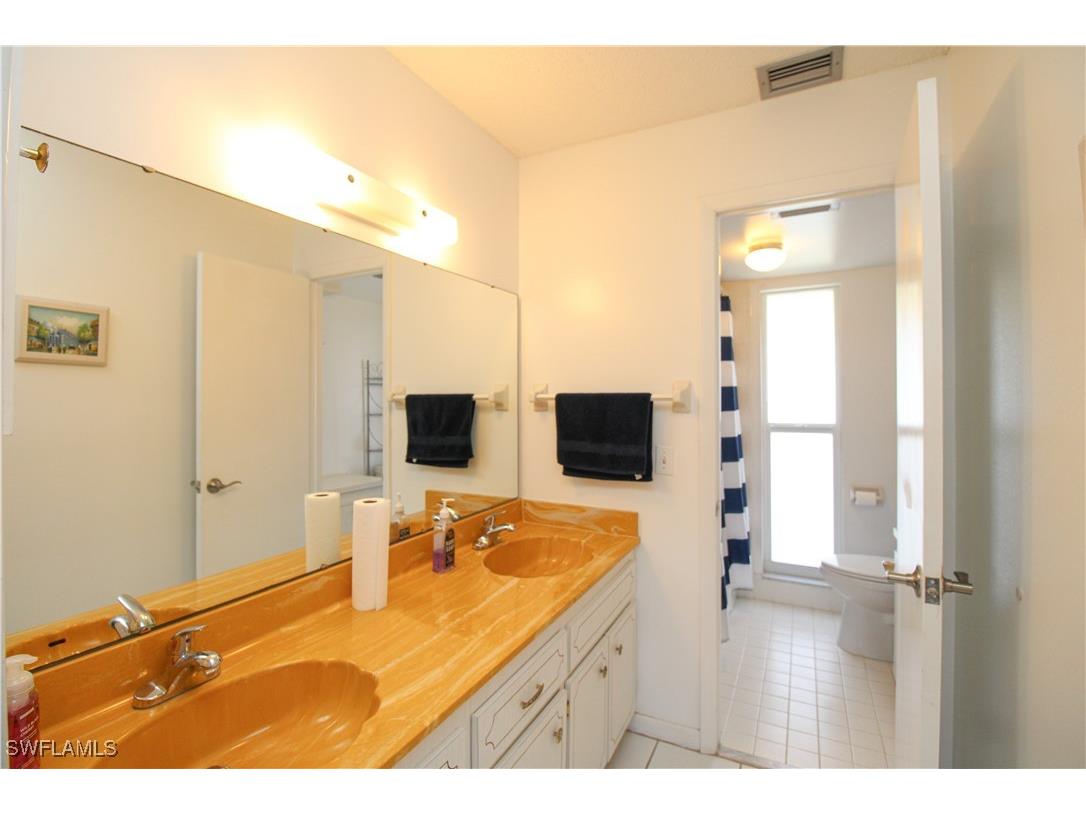 239 Palm Drive #2 Naples FL 34112 225037650 image26