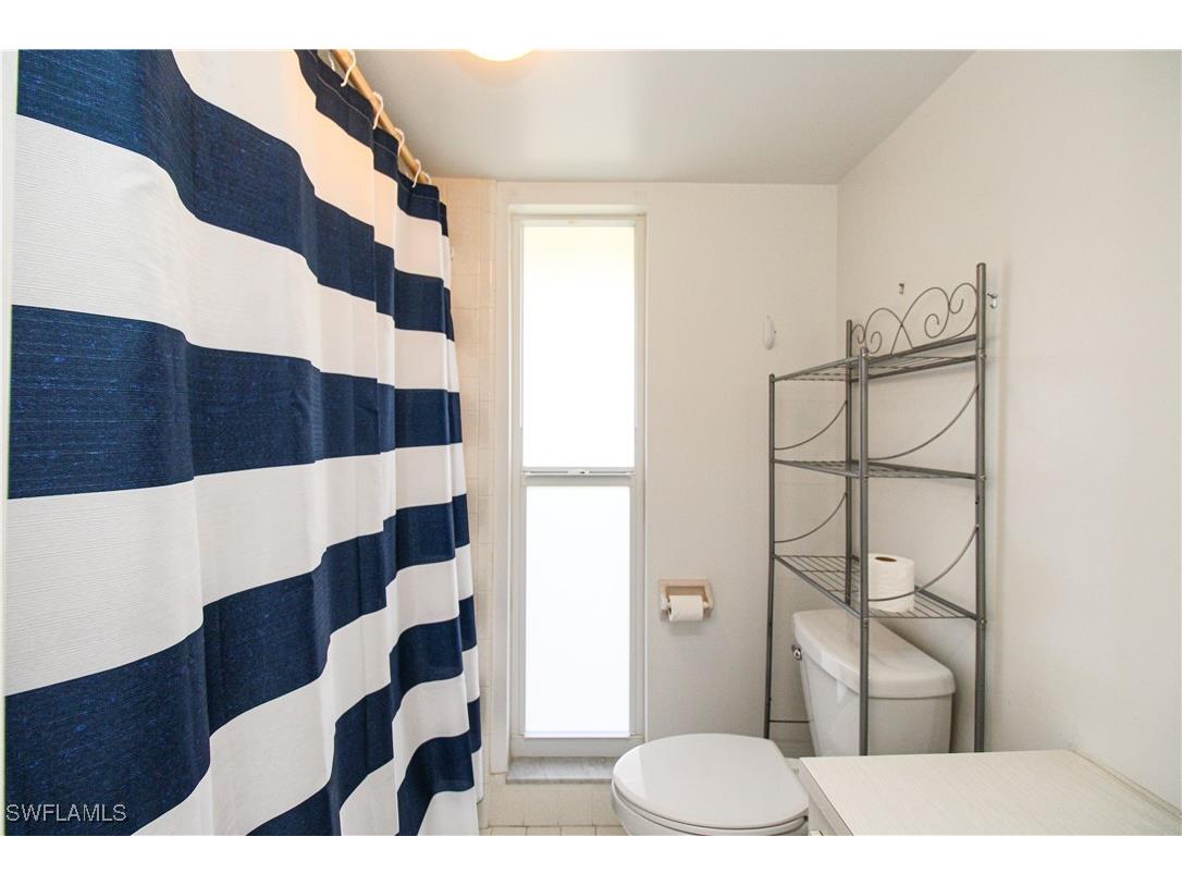 239 Palm Drive #2 Naples FL 34112 225037650 image29