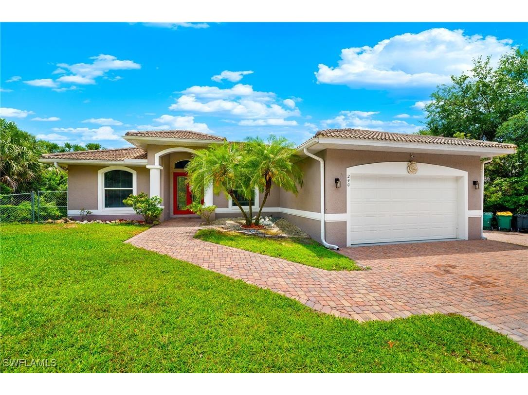 240 12th Avenue NW Naples FL 34120 225043239 image1