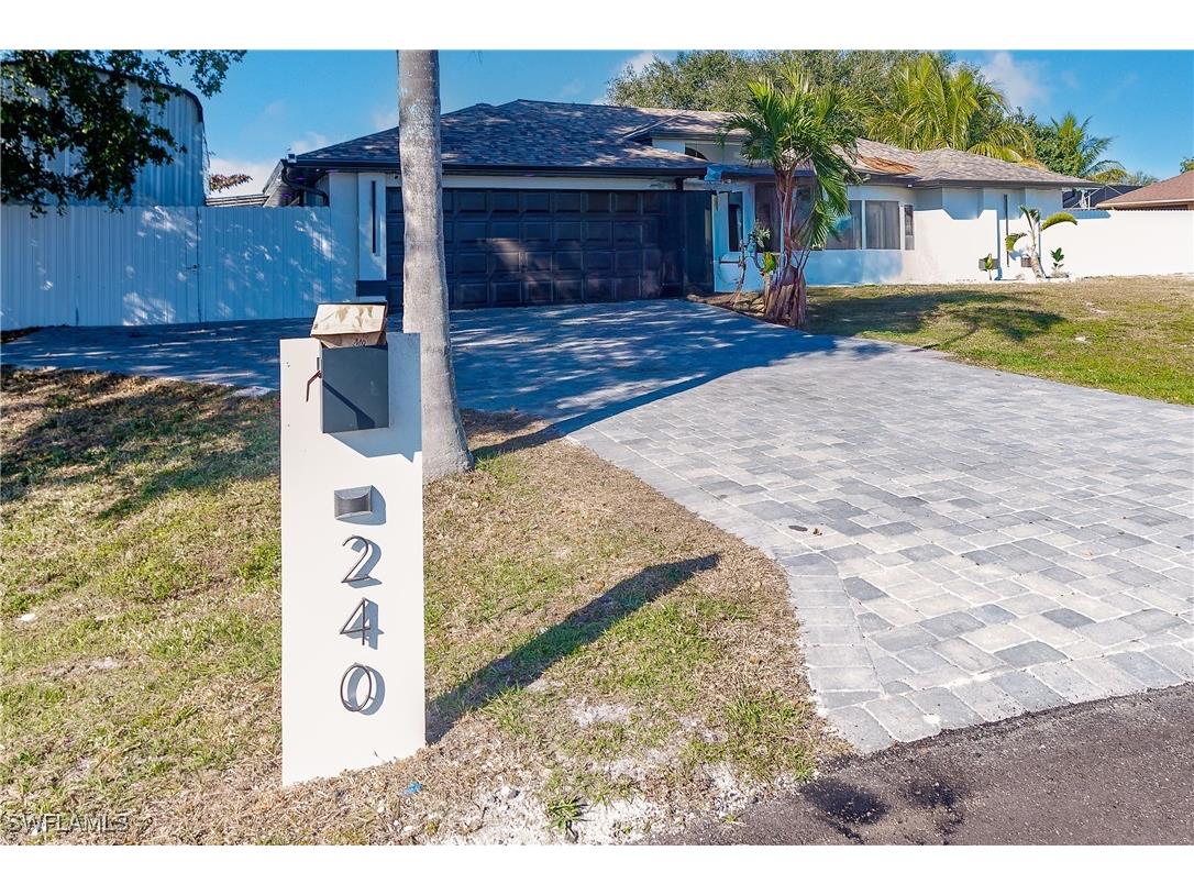 240 Laurent Court Lehigh Acres FL 33936 225004459 image2