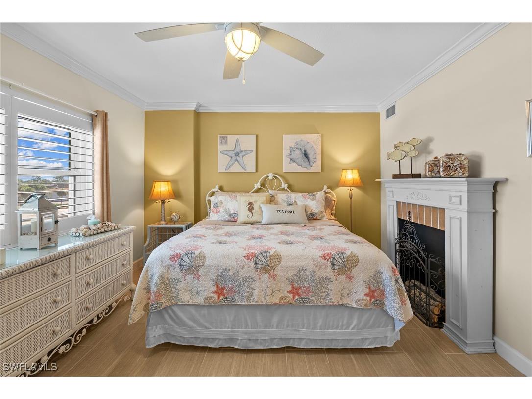 240 Seaview Court #413 Marco Island FL 34145 225045705 image20