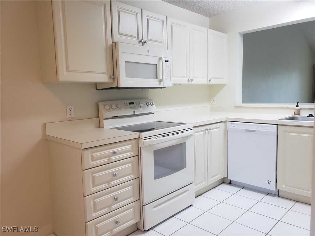 240 Timber Lake Circle #D202 Naples FL 34104 225049661 image8