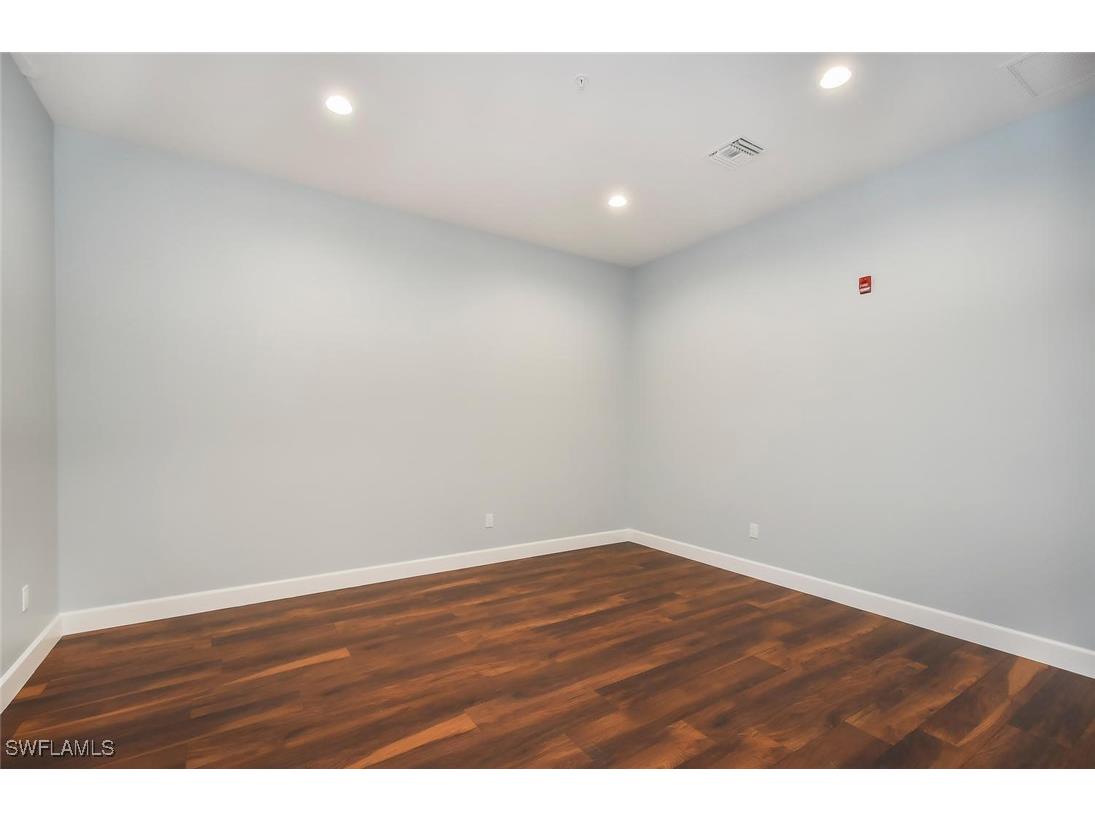 2401 First Street #250 & 255 Fort Myers FL 33901 225005730 image2