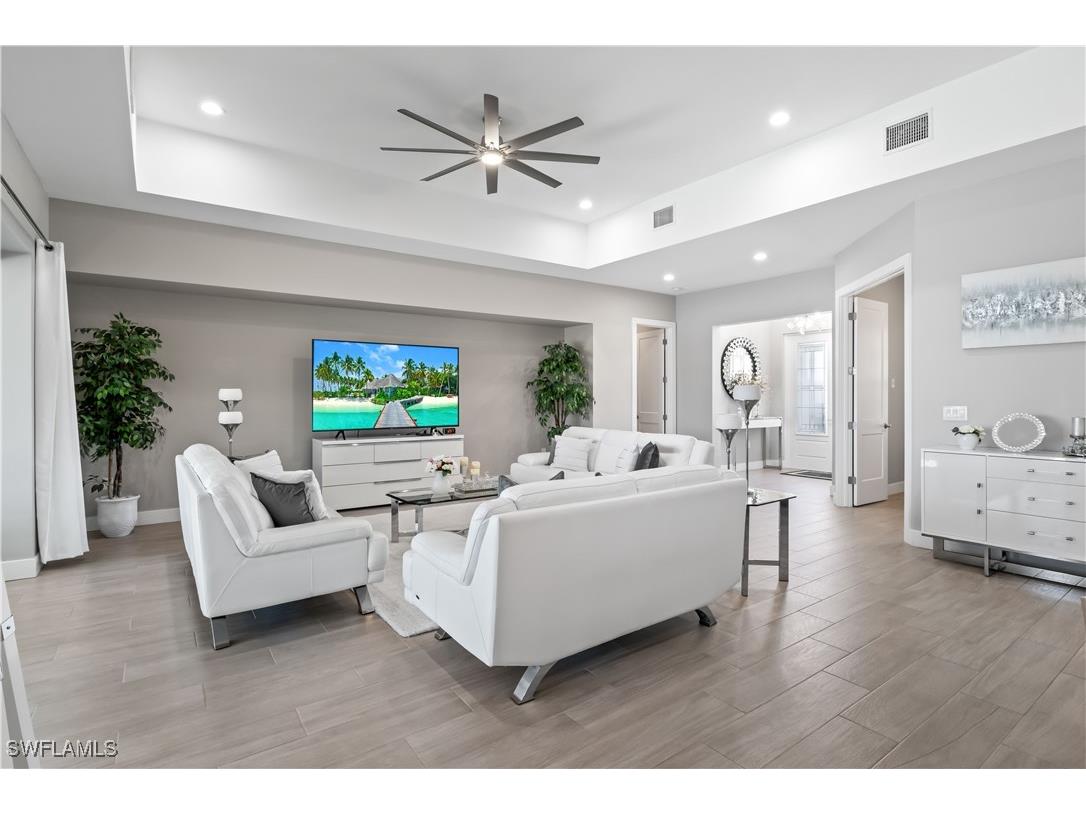 2410 Kismet Lakes Lane Cape Coral FL 33993 225015427 image7