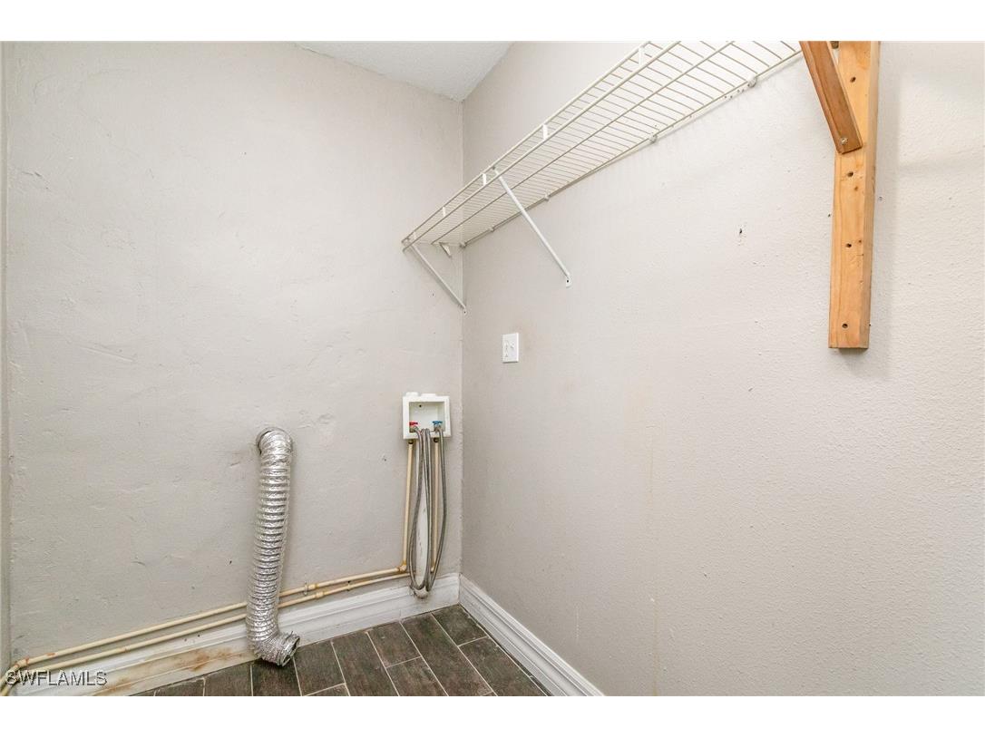 2414 Parkview Drive Fort Myers FL 33905 225044596 image22