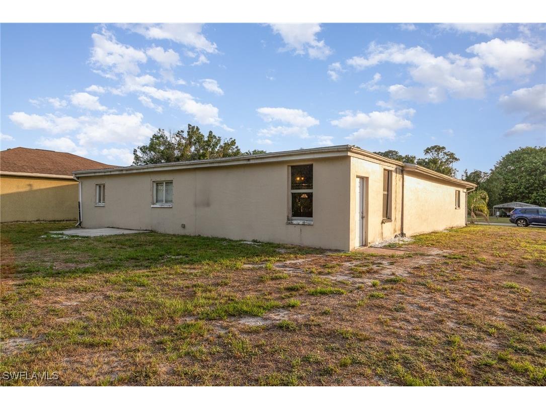 2414 Parkview Drive Fort Myers FL 33905 225044596 image25