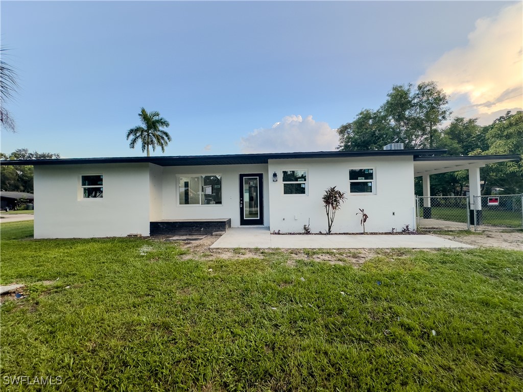 2416 Moreno Avenue Fort Myers FL 33901 224078169 image1