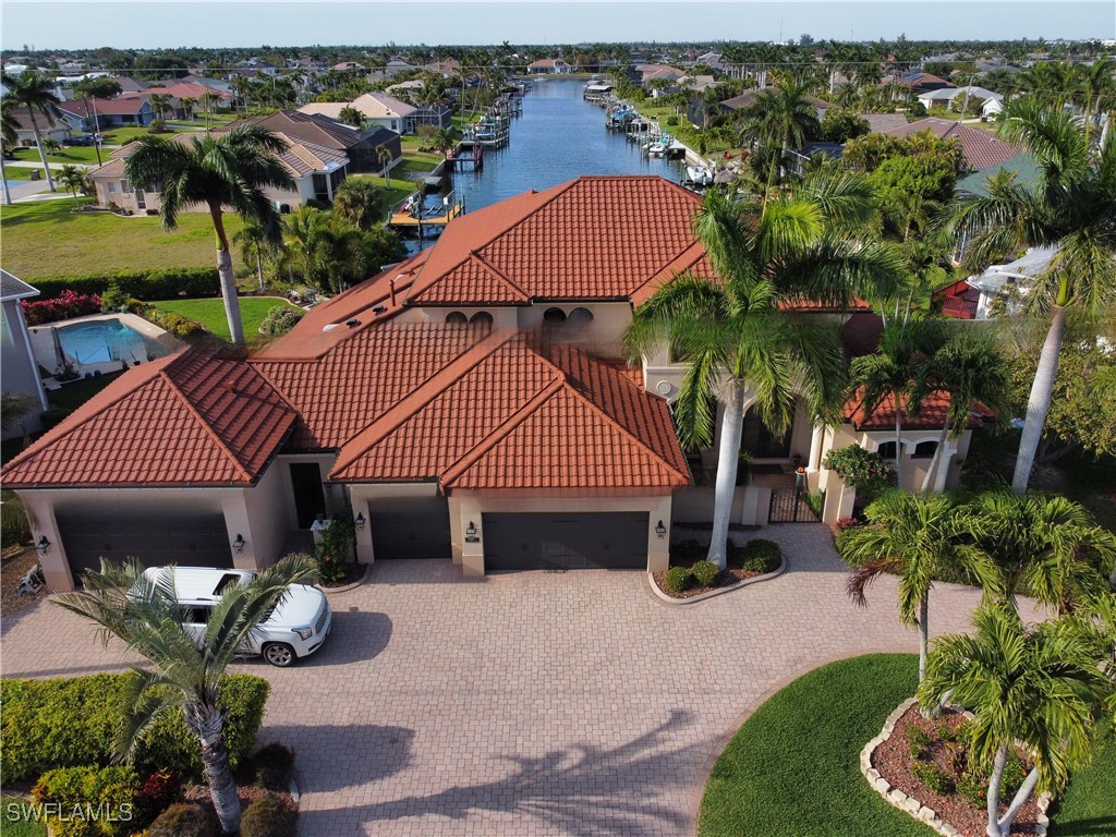 2419 Cape Coral Parkway W Cape Coral FL 33914 225011782 image1