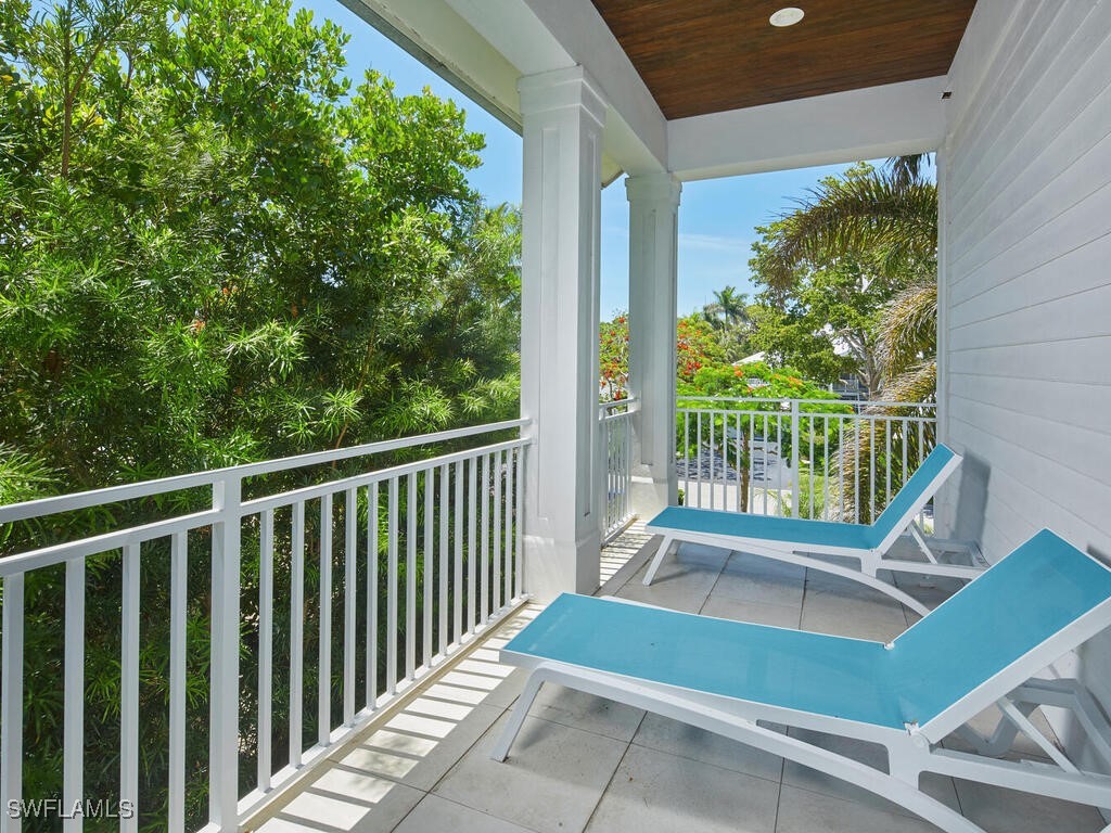 242 2nd Avenue S Naples FL 34102 225049221 image26