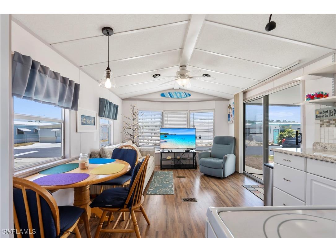 242 Caravan Circle North Fort Myers FL 33903 225044058 image10