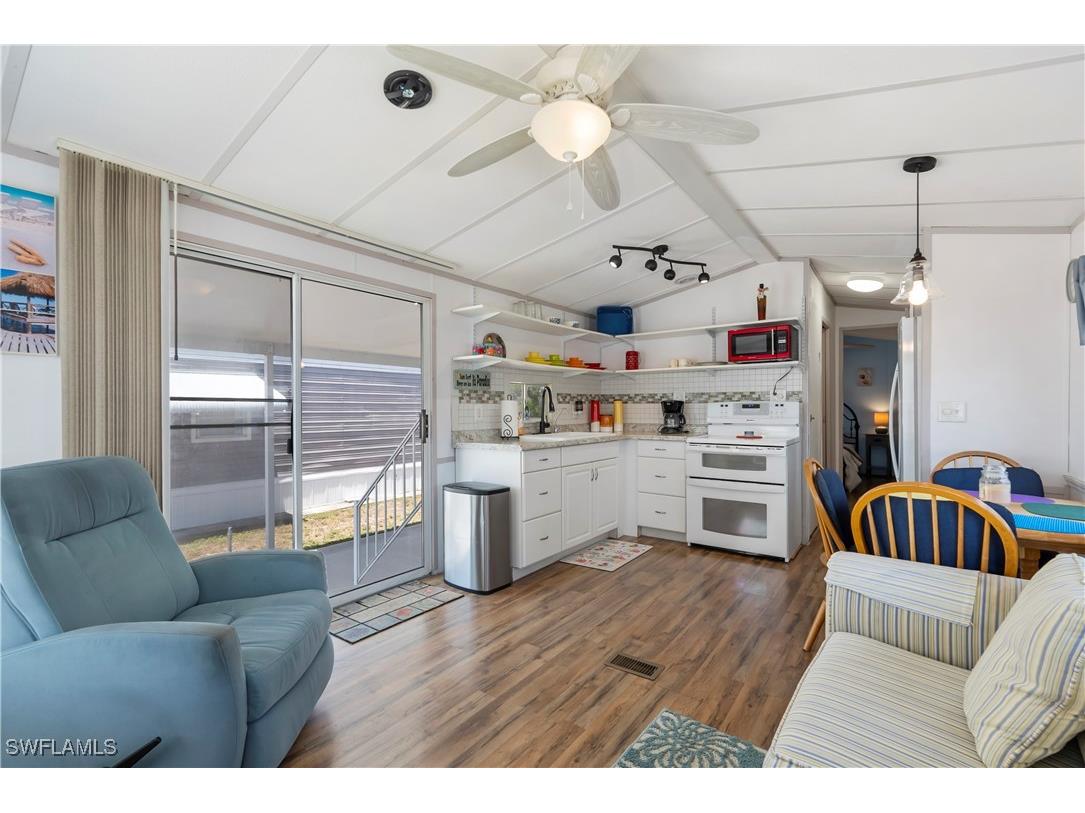 242 Caravan Circle North Fort Myers FL 33903 225044058 image9