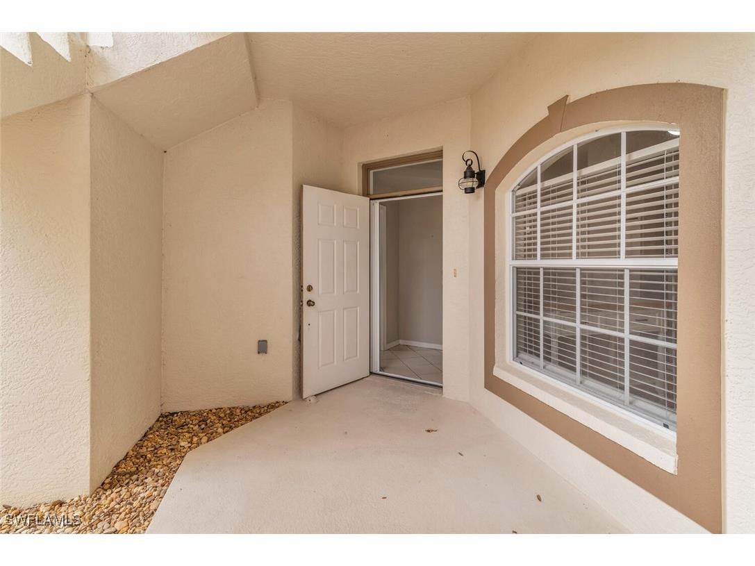 242 Newport Drive #504 Naples FL 34114 225042110 image6