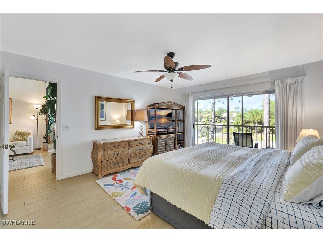 2420 Hidden Lake Drive #1008 Naples FL 34112 225050288 image14