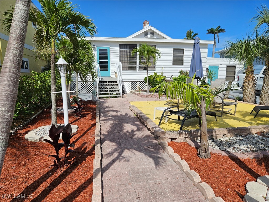 243 Pearl Street Fort Myers Beach FL 33931 225024082 image1