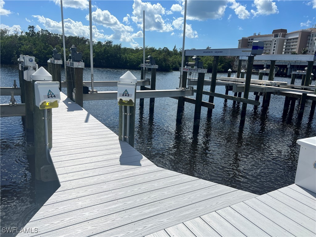 243D Wiggins Bay Drive Naples FL 34110 224086108 image1