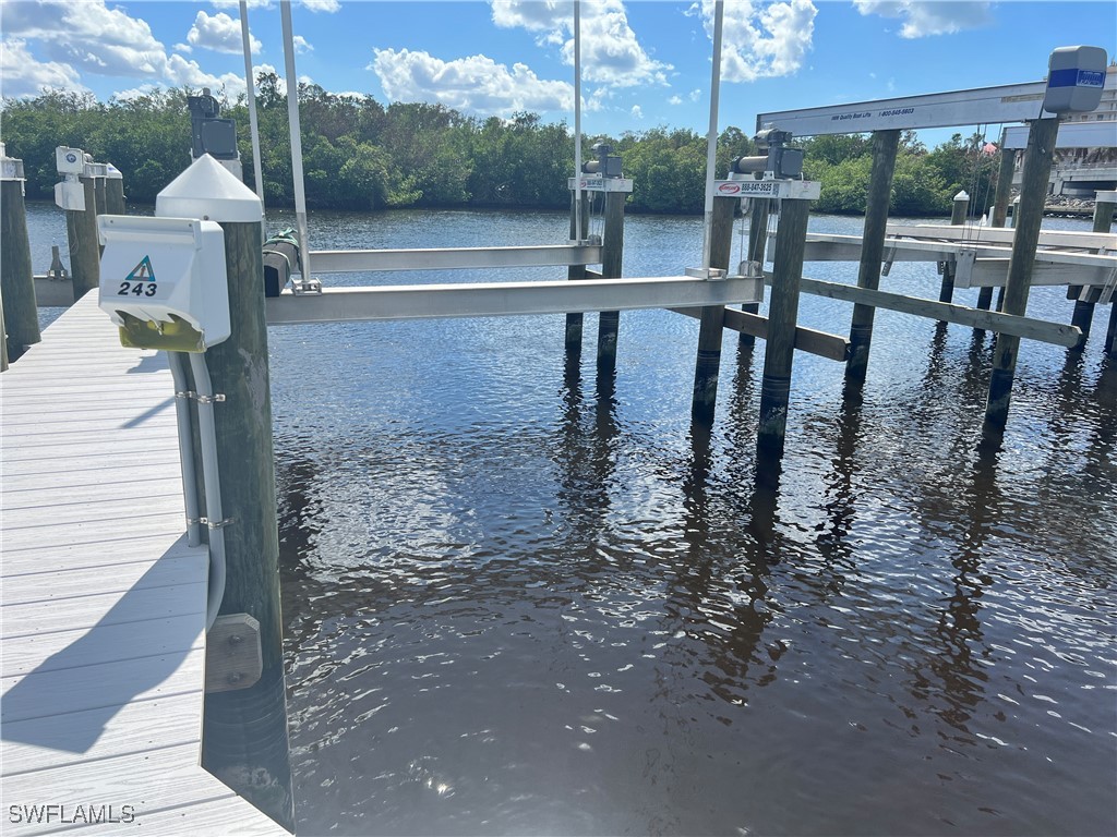 243D Wiggins Bay Drive Naples FL 34110 224086108 image4