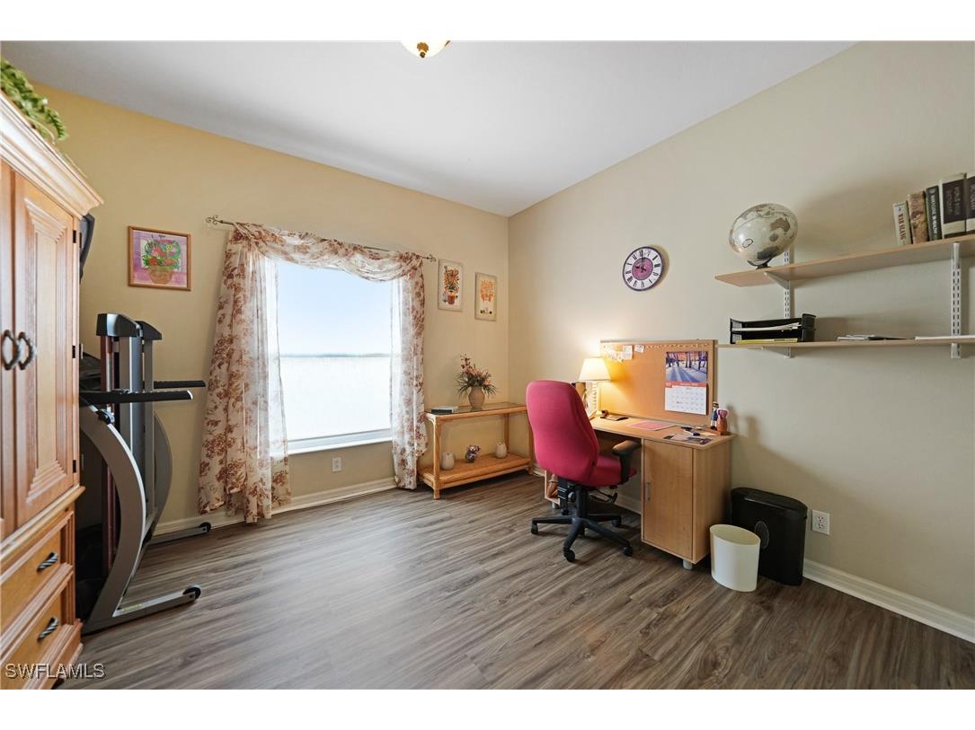 2454 Blackburn Circle Cape Coral FL 33991 224104697 image21