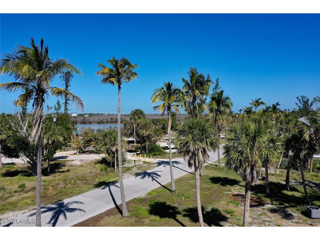 2490 Coconut Drive Sanibel FL 33957 224068812 image6