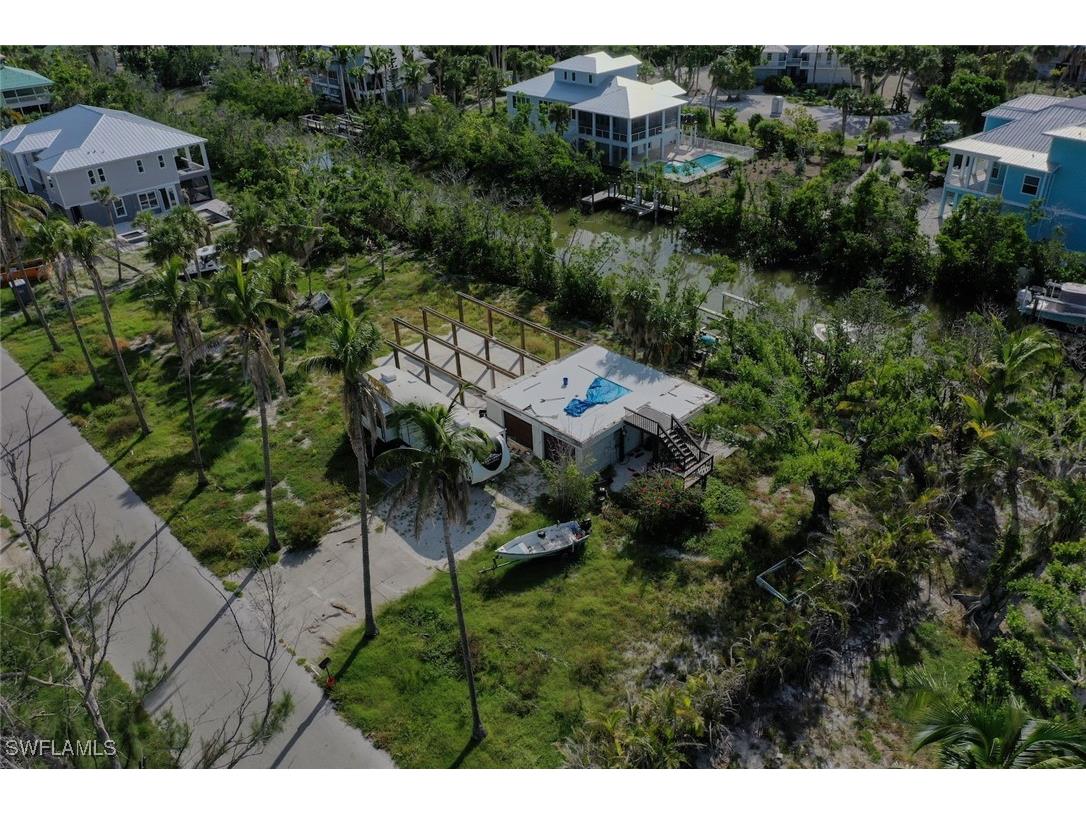 2490 Coconut Drive Sanibel FL 33957 224068812 image8