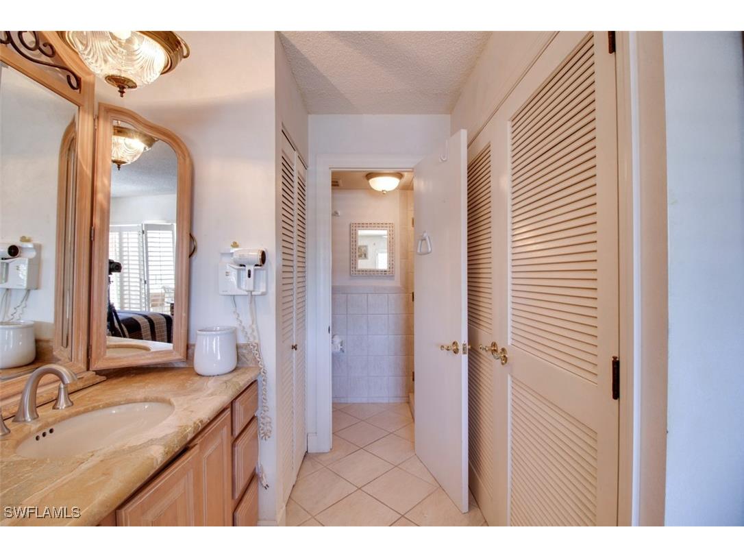 250 7th Avenue S #305 Naples FL 34102 225050104 image12