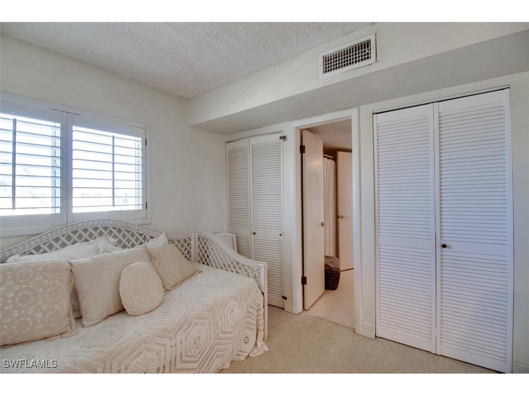 250 7th Avenue S #305 Naples FL 34102 225050104 image14