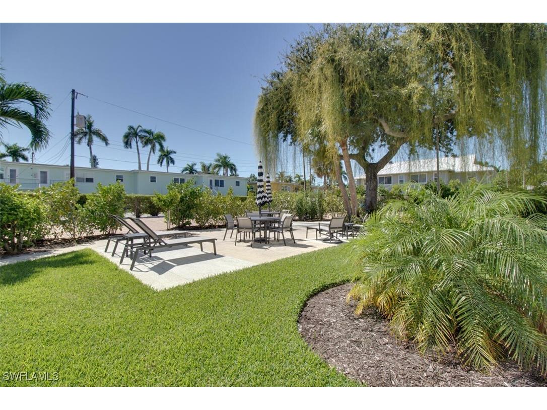 250 7th Avenue S #305 Naples FL 34102 225050104 image18