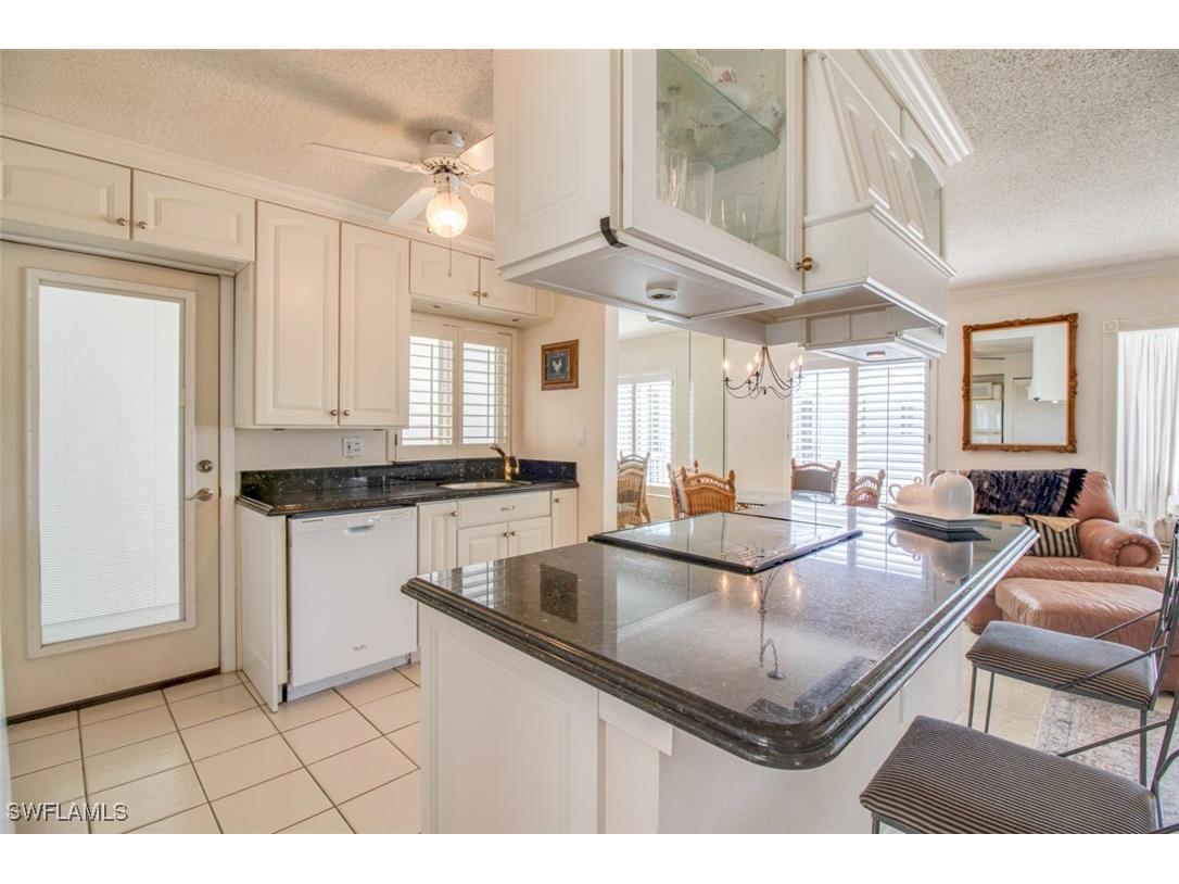 250 7th Avenue S #305 Naples FL 34102 225050104 image3