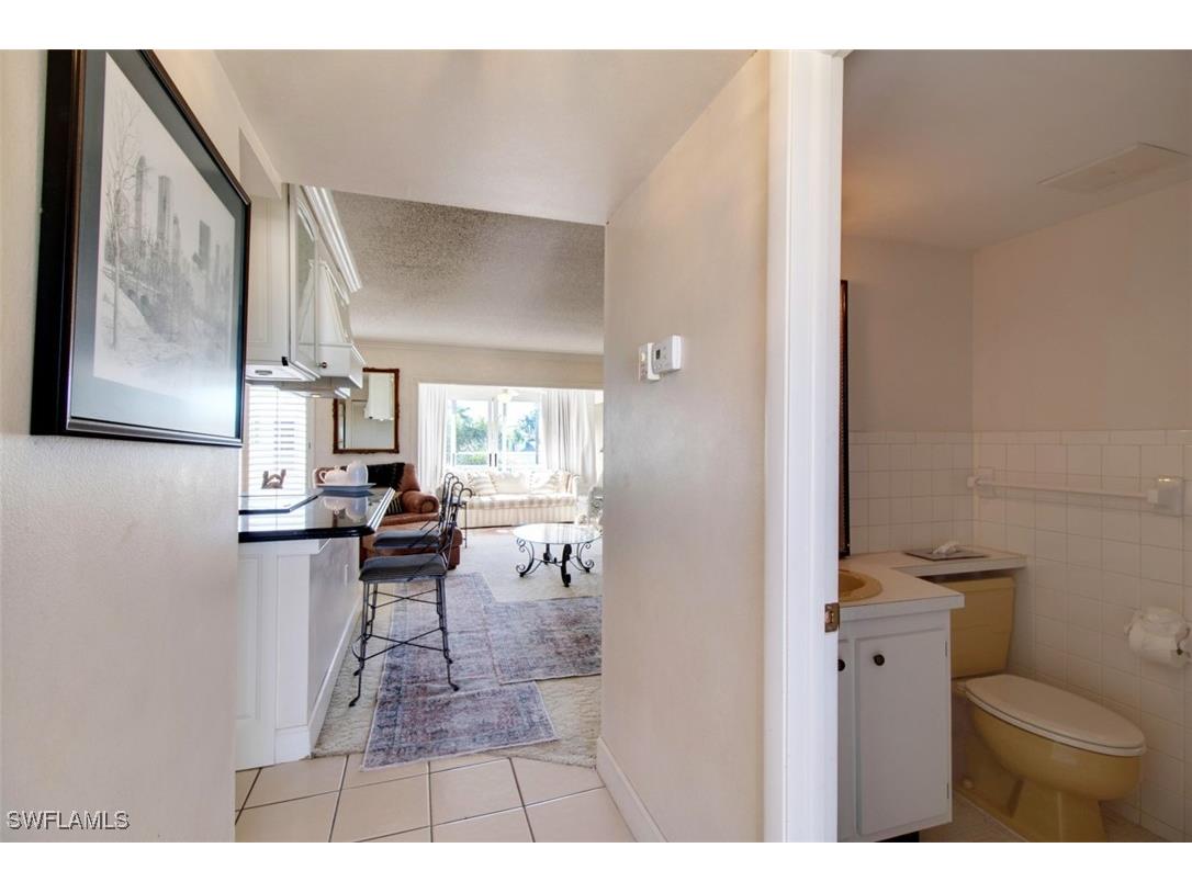 250 7th Avenue S #305 Naples FL 34102 225050104 image8