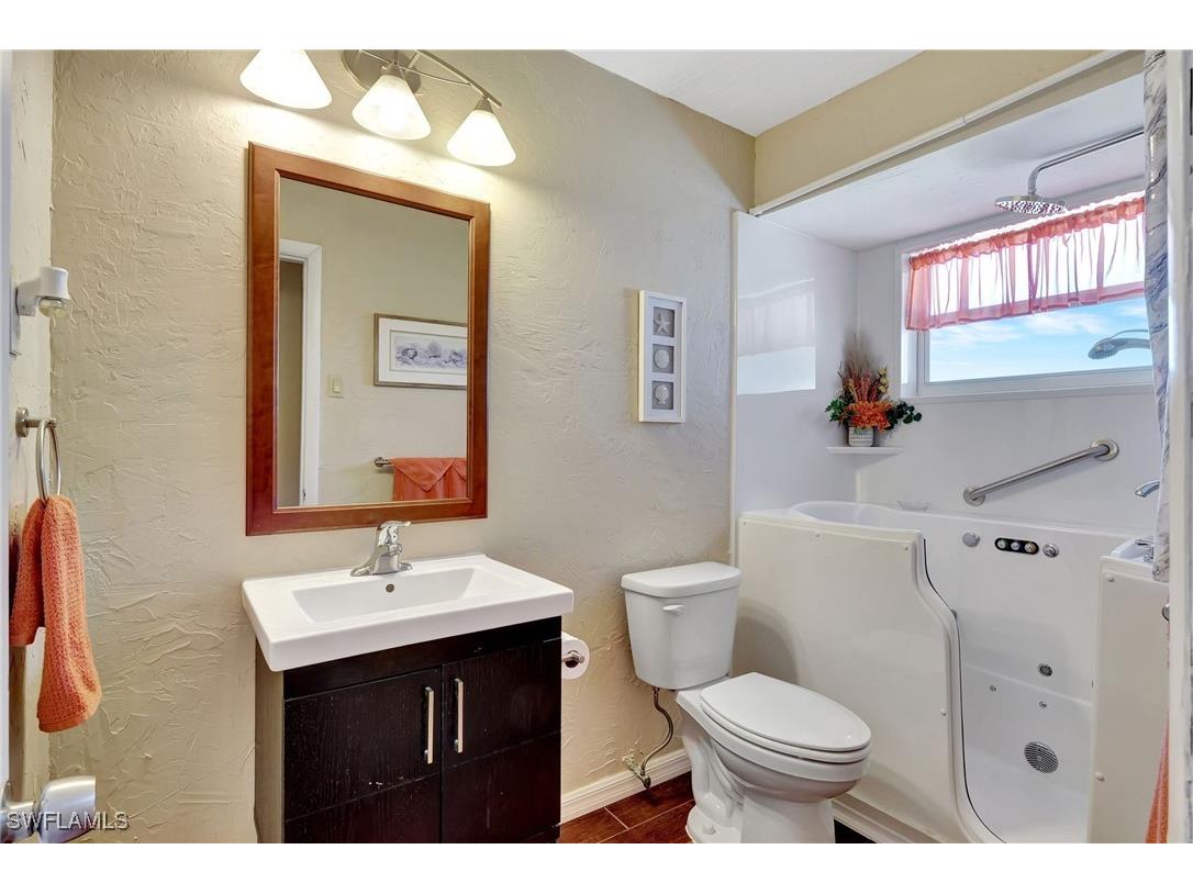 250 Bangsberg Road SE Port Charlotte FL 33952 225048883 image20