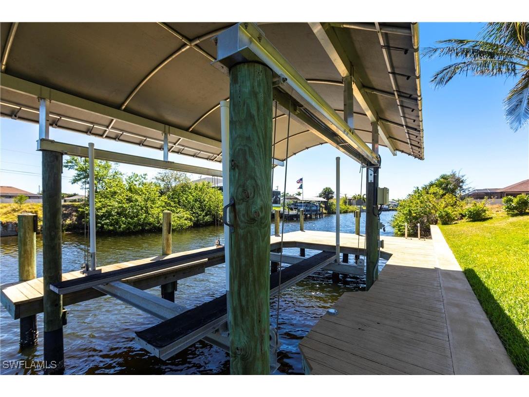 2509 Surfside Boulevard Cape Coral FL 33914 225029899 image40