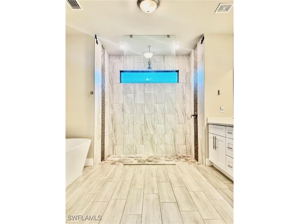 2512 NW 4th Street Cape Coral FL 33993 225027325 image4