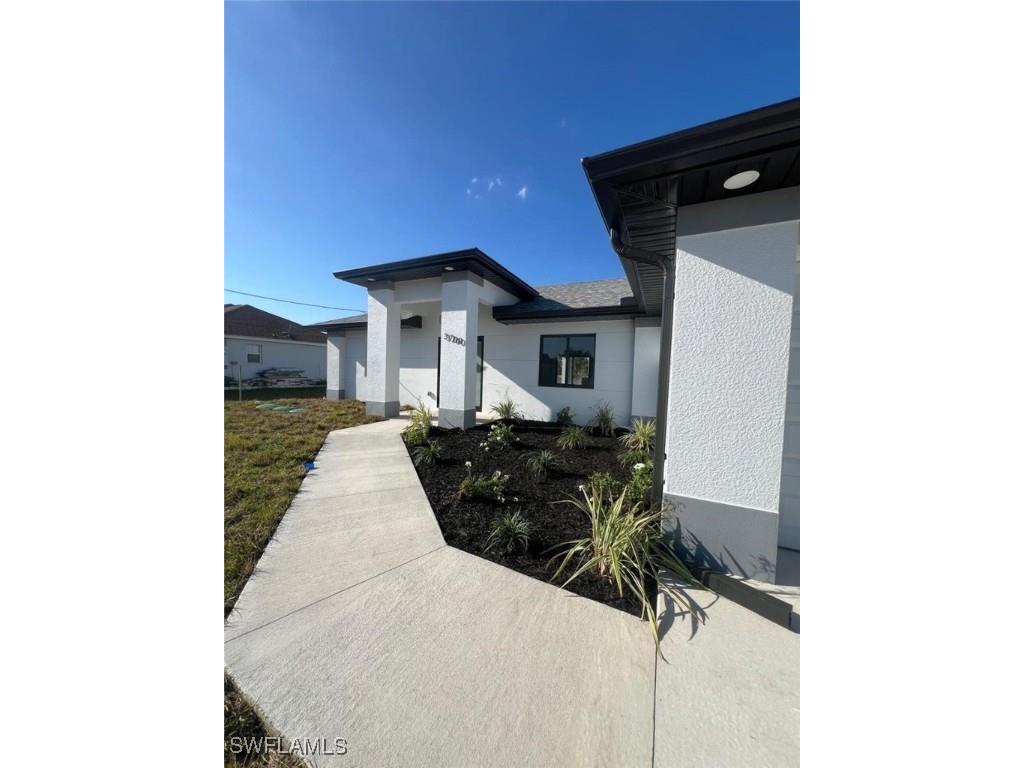 2518 33rd Street SW Lehigh Acres FL 33976 225054553 image1