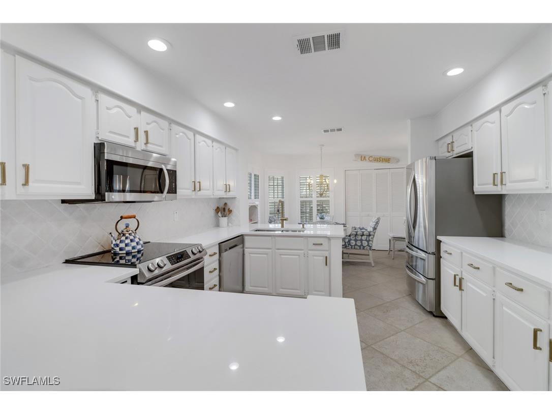 252 Via Perignon #10-3 Naples FL 34119 224083293 image8