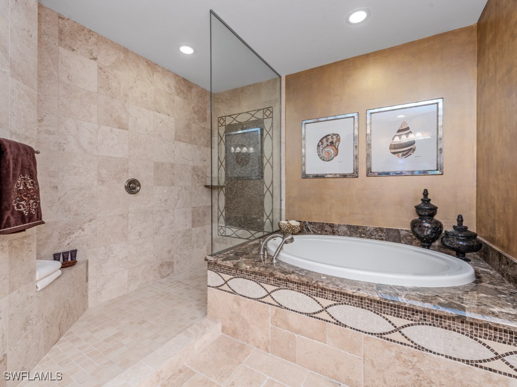 2538 Marquesa Royale Lane #5-101 Naples FL 34109 225016732 image13