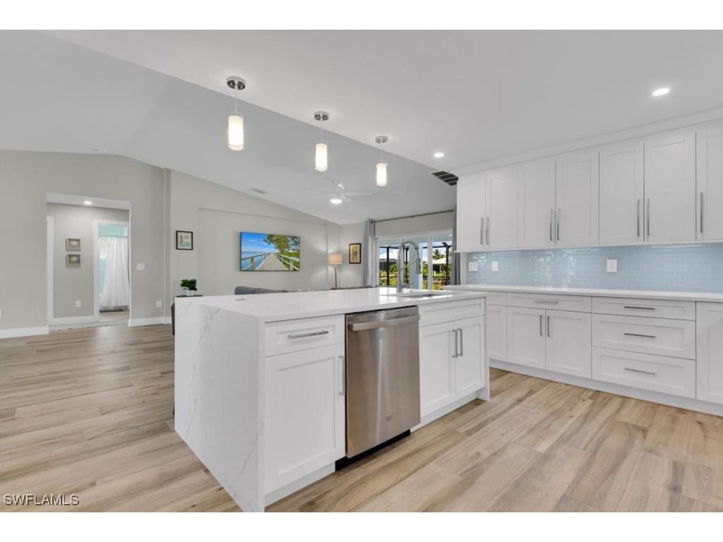 2541 Diplomat Parkway W Cape Coral FL 33993 225048015 image12