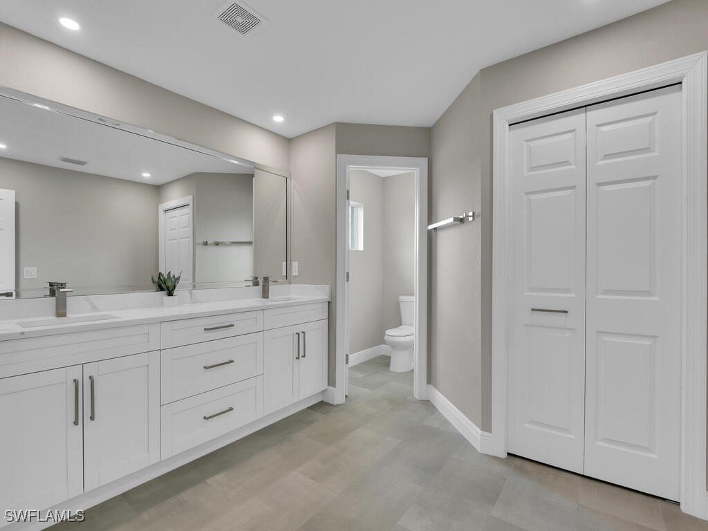 2541 Diplomat Parkway W Cape Coral FL 33993 225048015 image16