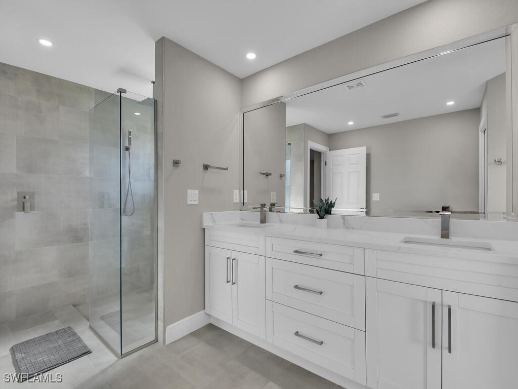 2541 Diplomat Parkway W Cape Coral FL 33993 225048015 image17