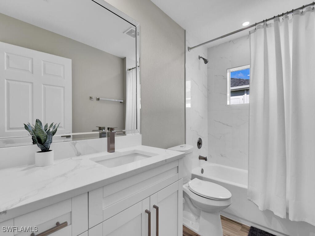 2541 Diplomat Parkway W Cape Coral FL 33993 225048015 image27