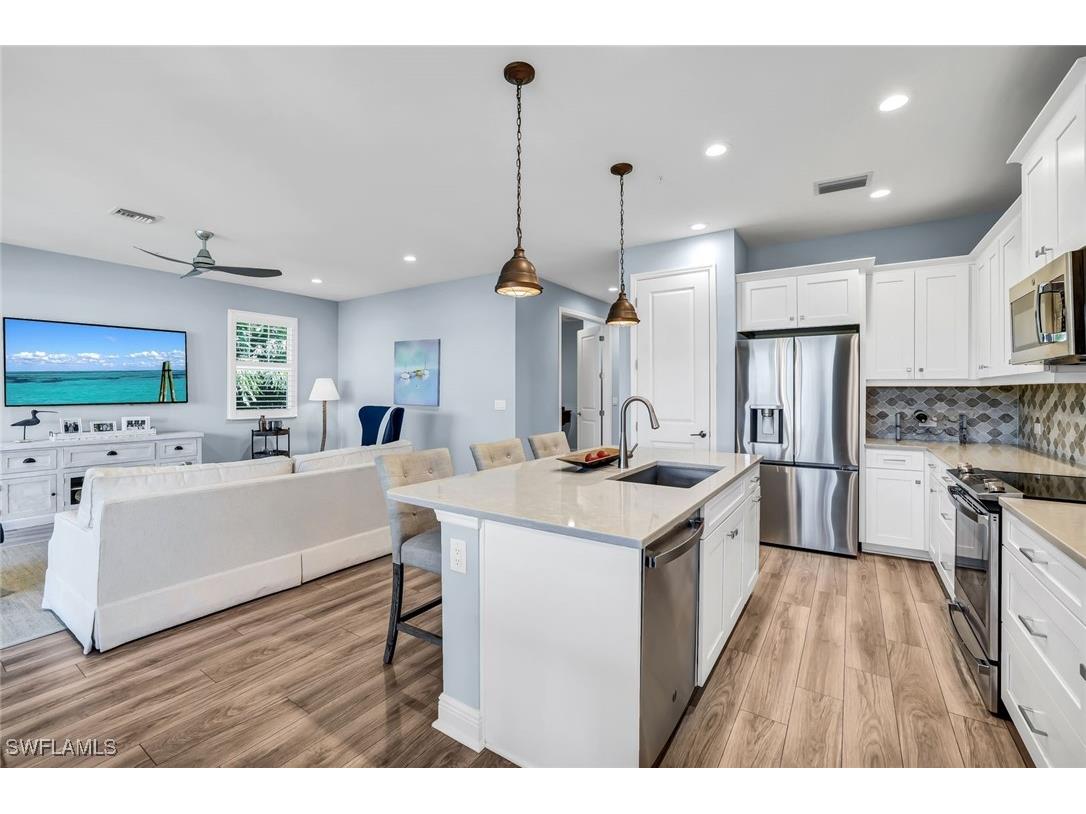 2543 Seychelles Drive #608 Naples FL 34112 225034840 image10