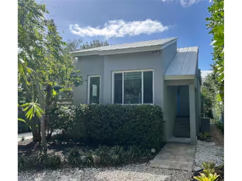 2548 Weeks Avenue Naples FL 34112 225029065 image1