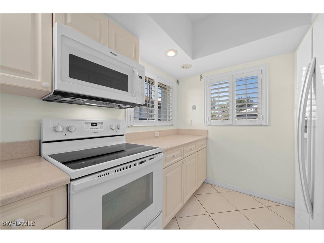 255 Periwinkle Way #5B Sanibel FL 33957 225022738 image10