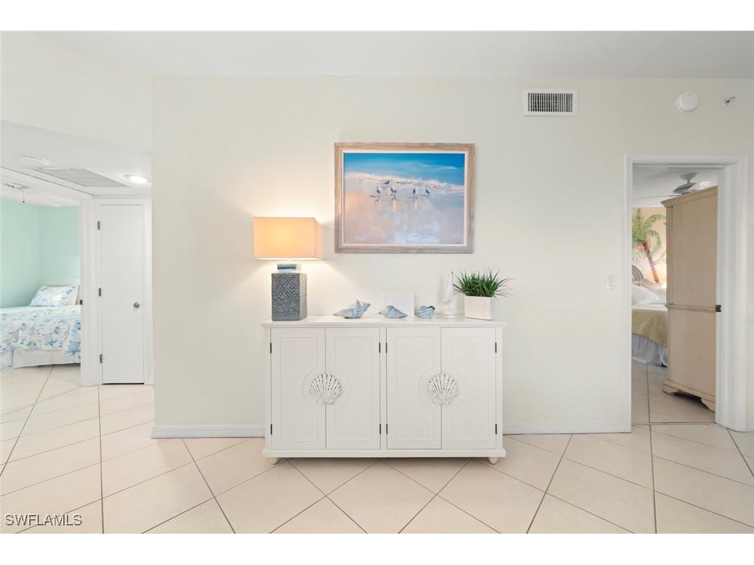 255 Periwinkle Way #5B Sanibel FL 33957 225022738 image17