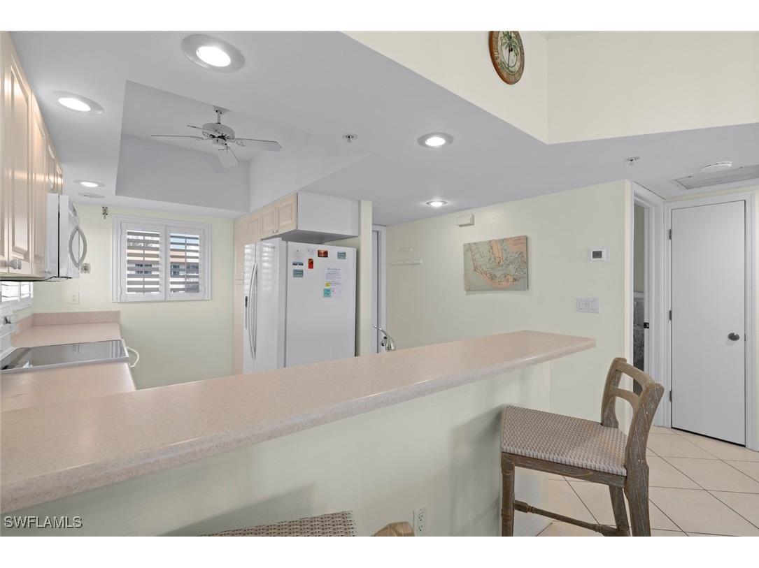 255 Periwinkle Way #5B Sanibel FL 33957 225022738 image6